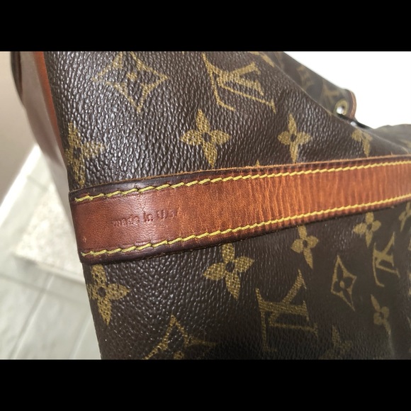 LOUIS VUITTON vintage tote - Picture 2 of 8